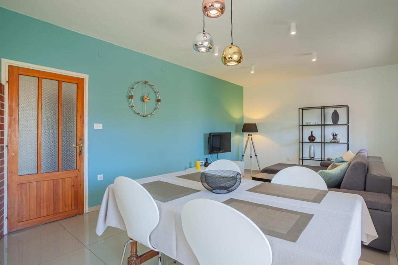 Apartman Petra Cres Bagian luar foto