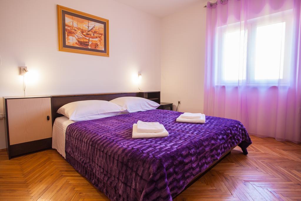 Apartman Petra Cres Bagian luar foto