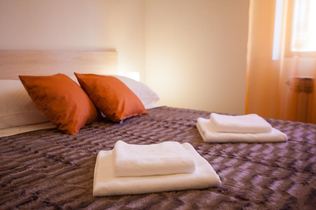 Apartman Petra Cres Bagian luar foto